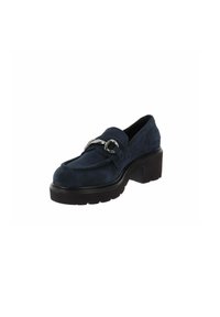 Mocassino blu in suede con una spessa suola piattaforma nera e dettagli in catena argentata sulla parte anteriore. Punta arrotondata e superficie liscia.
