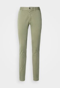 Unselected, open green