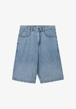 Jasnoniebieskie jeansowe szorty z przednimi kieszeniami, szlufkami na pasek oraz zapięciem na guzik i zamek błyskawiczny.