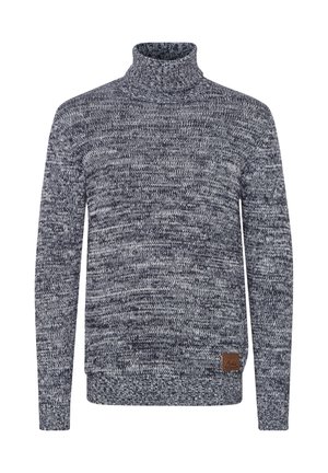 Maglione girocollo lavorato a maglia in blu navy e grigio melange con polsini e orlo a coste, caratterizzato da una patch in pelle marrone in basso a sinistra.