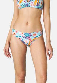 Bikini floreale con sfondo azzurro chiaro. Caratterizzato da fiori e foglie tropicali multicolori. Tessuto liscio e top regolabile.