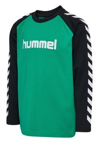 Grünes und schwarzes Langarmshirt aus Baumwolle mit Rundhalsausschnitt. Verfügt über ein weißes "hummel"-Logo und gemusterte Streifen an den Ärmeln.