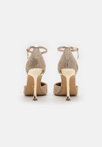 Steve Madden SPARX złoty
