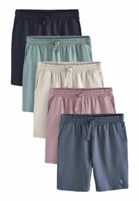Cinco pares de pantalones cortos en colores variados: azul marino, verde azulado, beige, rosa y gris oscuro. Todos tienen una cintura elástica, cordón y bolsillos laterales.
