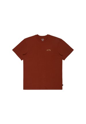 Red cotton t-shirt with short sleeves, crew neckline, and subtle “BILLABONG” logo in yellow on the left chest. Smooth texture and classic fit.