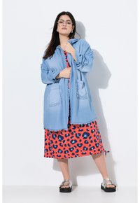 Thumbnail Image 2