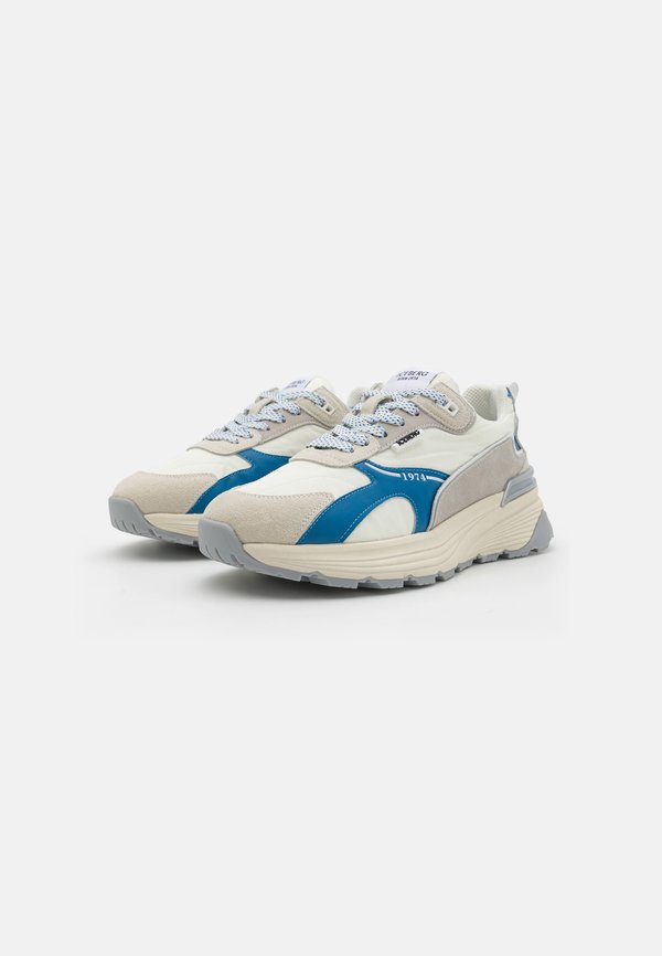 Trainers - comb oceania3