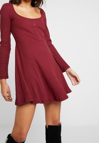 Glamorous Sukienka z dżerseju