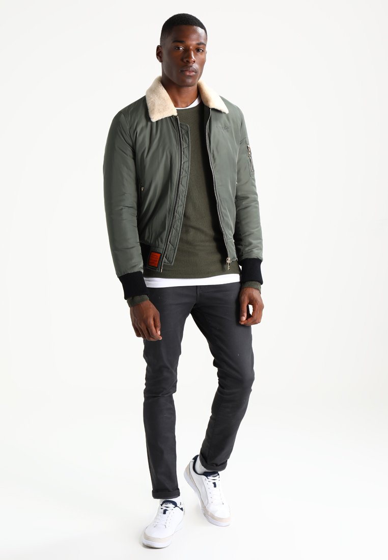 TOM TAILOR DENIM STRUCTURED CREWNECK Trui woodland green TOM TAILOR DENIM Sweater woodland greenolijfgroen