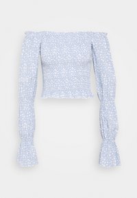 Top corto azzurro chiaro senza spalline con maniche lunghe e puffate e una texture arricciata, caratterizzato da un motivo floreale bianco su tutta la superficie.