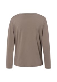 T-shirt à manches longues, col rond dans une teinte de marron doux. Tissu doux au toucher lisse, avec des coutures minimales et une coupe décontractée.
