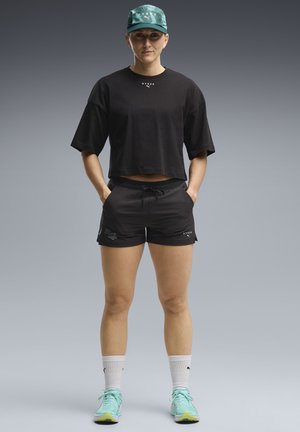 Puma, W PUMA X HYROX PWRMODE WOVEN SHORT - Korte broeken - puma black
