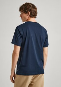 Pepe Jeans CLAUDE - Apdrukāts T-krekls - dulwich blue