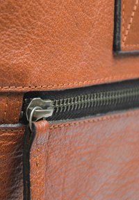 Still Nordic STILLCLEAN BRIEF 2 ROOM - Attachetasker - brown