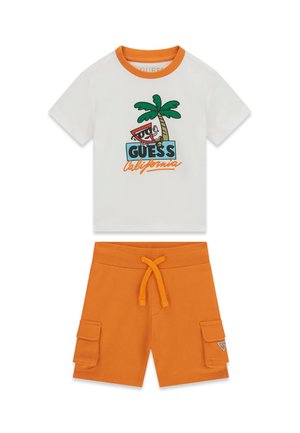 Guess T-SHIRT- UND SHORTS-SET - T-shirt imprimé - weiß