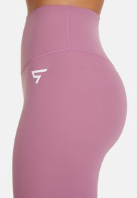 SQUATPROOF NIMBLE HIGH WAIST - Tajice - velvet powder