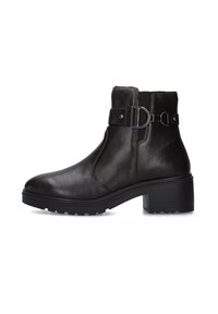 Stivale ankle in pelle nera con punta arrotondata, finitura testurizzata, fibbia decorativa, pannello laterale elastico e tacco spesso.