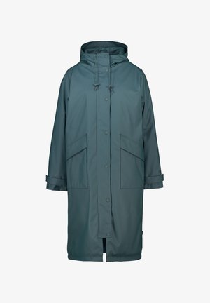 Cappotto da pioggia lungo, di colore verde oceano, impermeabile, con cappuccio, bottoni a pressione sul davanti, due grandi tasche e polsini regolabili. Finitura liscia e opaca.