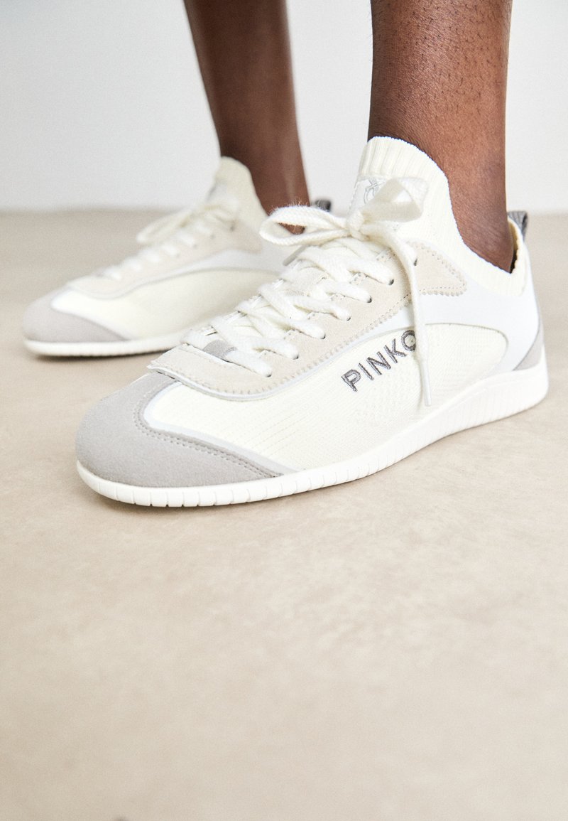 pinko Sneakers laag crème pinko Sneakers laag crème