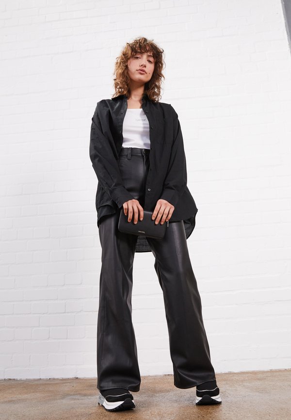 MUST WALLET XL - Geldbörse