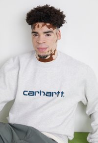 Carhartt WIP Felpa - ash heather/duck blue