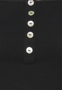 ONLY Petite ONLNESSA SHORT BUTTON  - Top - black