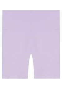 Shorts de bicicleta lilas con una tela suave y elástica. Tienen un corte a mitad del muslo y una cinturilla sin costuras para mayor comodidad.