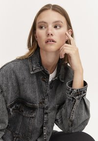 PULZ PZALENA - Chaqueta vaquera - grey denim