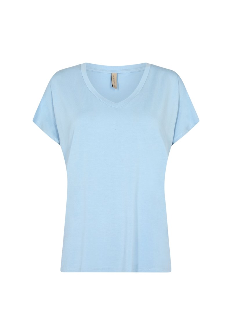 Camiseta de cuello en V de manga corta en azul claro con un corte relajado, presentada contra un fondo blanco.