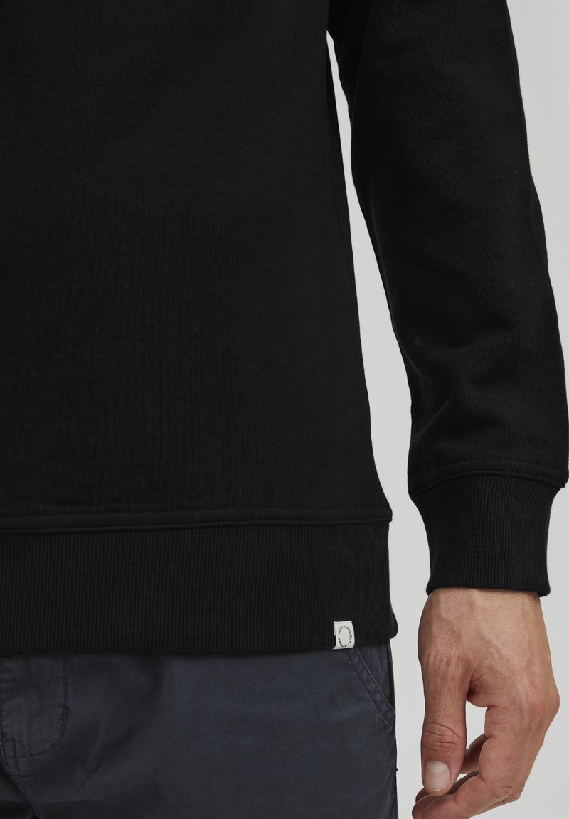 Herren Kapuzenpullover | 11 Project PRNAHOR Sweatshirt black/schwarz - SC94685 Herren Kapuzenpullover | 11 Project PRNAHOR Sweatshirt black/schwarz - SC94685