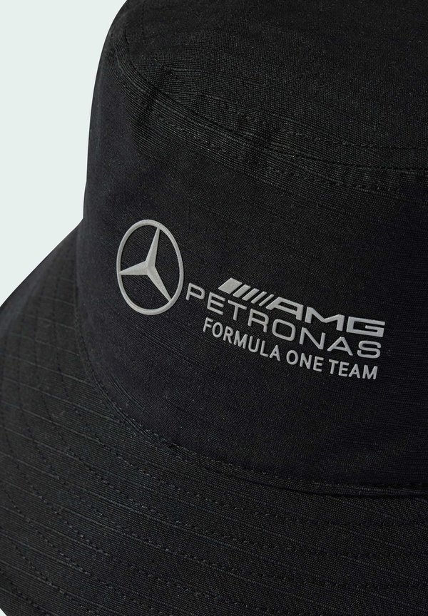 MERCEDES - AMG PETRONAS FORMULA ONE TEAM MECHANICS BUCKET - Hat3