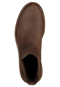 Botte en cuir marron avec un bout arrondi, des panneaux latéraux élastiques et une couture contrastante le long de la semelle. Texture lisse, détails minimaux.