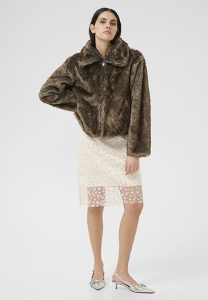 CAROL - Téli dzseki - brown