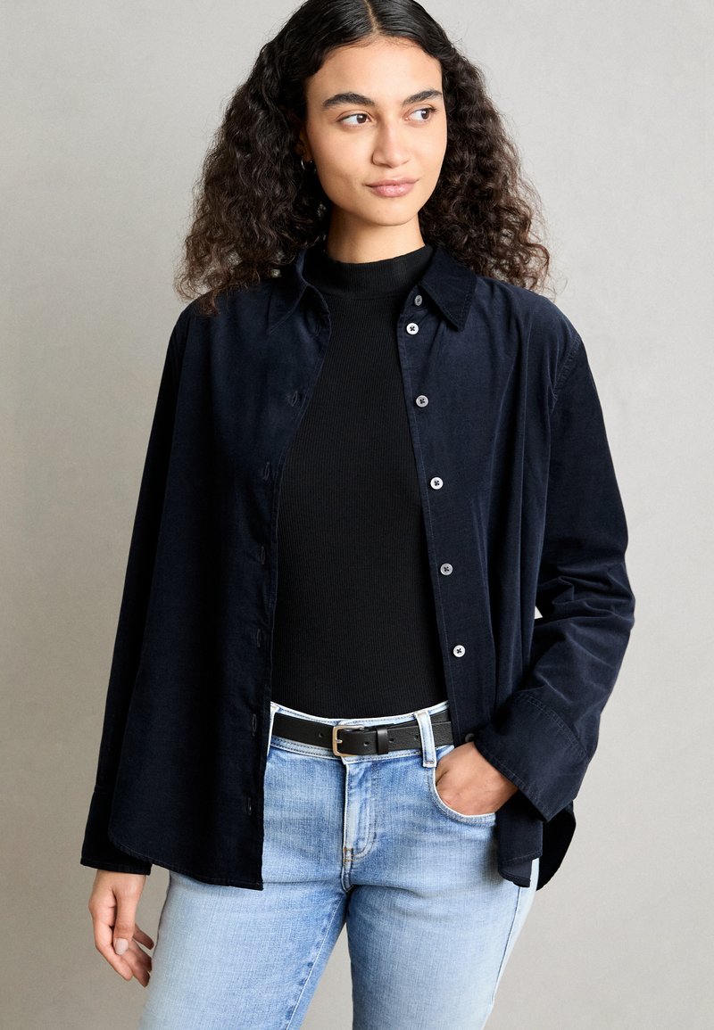 Marc O'Polo BLOUSE A SHAPE LONGSLEEVE COLLAR SOLID - Košilová halenka  - deep blue sea