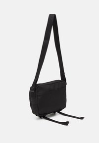 Calvin Klein Jeans SPORT ESSENTIALS CAMERABAG UNISEX - Borsa a tracolla - black/overcast grey