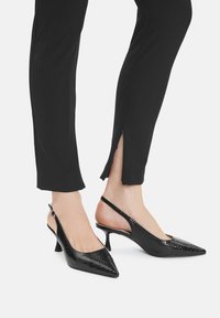 Jenny Klasiski papēži - black