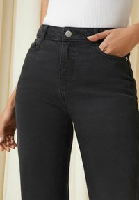 Friends Like These AUTHENTIC TALL - Vaqueros slim fit - washed black