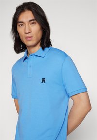 Tommy Hilfiger IMD INTERLOCK REG POLO - Polo - blue spell