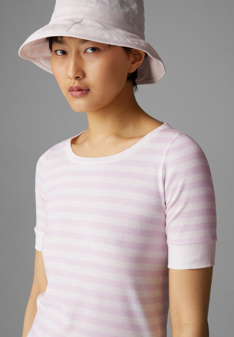 Damen T-Shirts | Bogner JACKIE T-Shirt print rosa weiß/rosa - CP32992 Damen T-Shirts | Bogner JACKIE T-Shirt print rosa weiß/rosa - CP32992