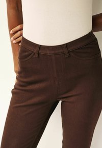 Next Jeans Skinny Fit - chocolate brown