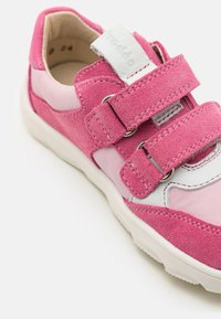 Froddo ZERU SPRING BAREFOOT - Športni copati - fuxia/pink