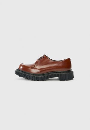 TYPE 124 UNISEX - Lace-ups - gold-coloured brown