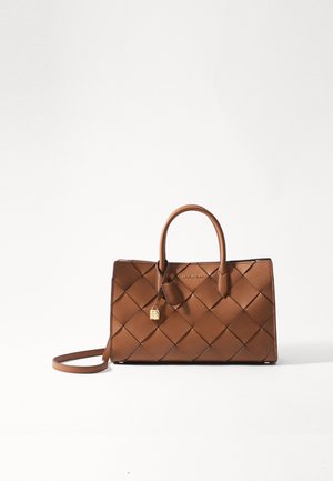 SCARLETT SATCHEL - Handtas - BROWN