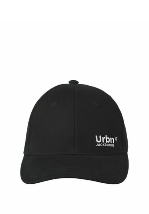 Juodos medvilnės beisbolo kepurė su išlenktu kraštu ir siuvinėtu "Urbn JACK&JONES" logotipu priekyje. Šeši ventiliacijos angos ant viršaus.
