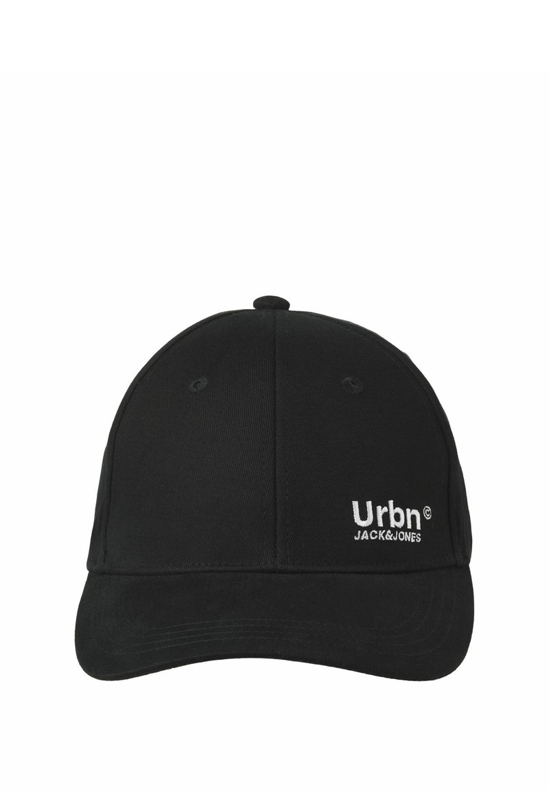 Črna bombažna bejzbol kapica s ukrivljenim vizirjem in izvezenim logotipom "Urbn JACK&JONES" na sprednji strani. Šest ventilacijskih odprtin na vrhu.