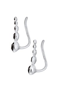 Sølvøreringe med et buet design, der har en række sorte krystaller og afrundede detaljer langs krogtråden.