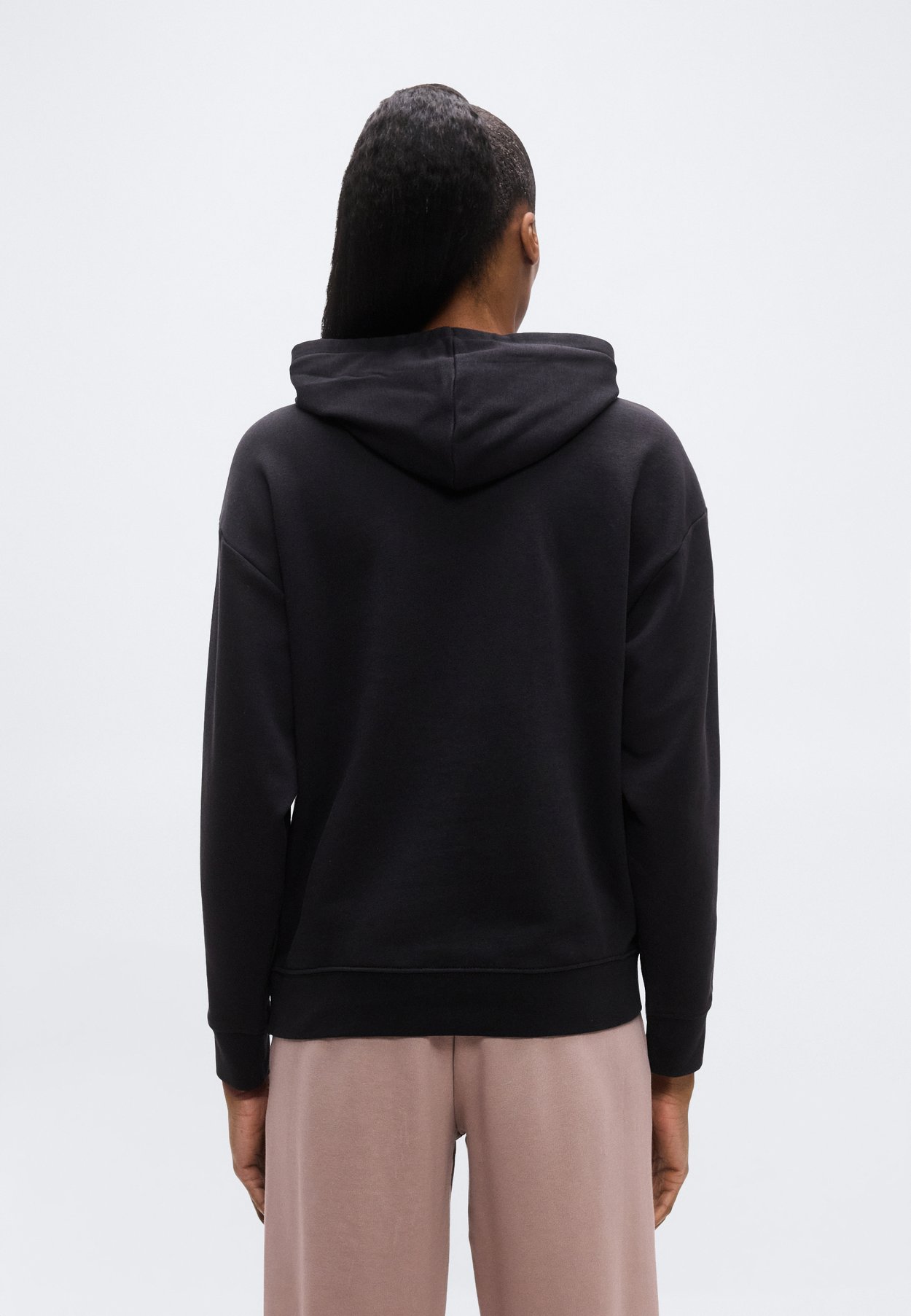 GRAPHIC ANIMAL COMFORT HOODIE