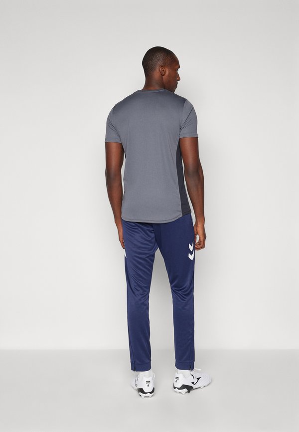 HMLLEAD TRACK PANTS - Tracksuit bottoms - marine3