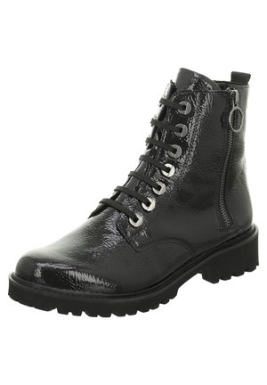 Bottines noires en cuir verni brillant, dotées d'un laçage à l'avant, d'une fermeture éclair latérale et d'une semelle robuste avec un profil prononcé.
