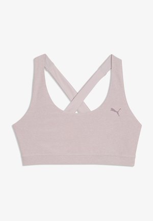Hellrosa Sport-BH mit breiten, überkreuzten Trägern und kleinem Puma-Logo auf der linken Seite. Keine sichtbaren Verschlüsse oder Muster.